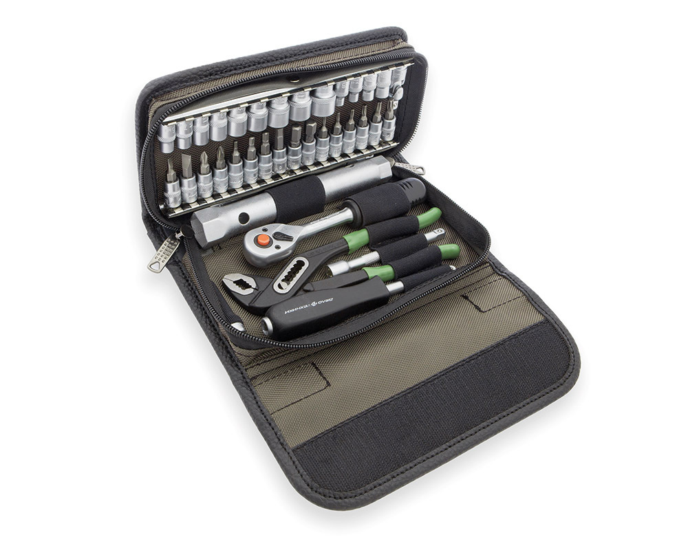 Наборголовок1/4"синструментомвфирменнойсумке,37предм.ДелоТехники